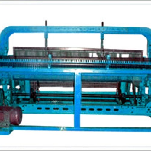 Crimped wire mesh machine